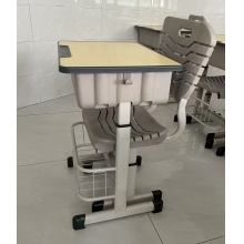 学生课桌椅
